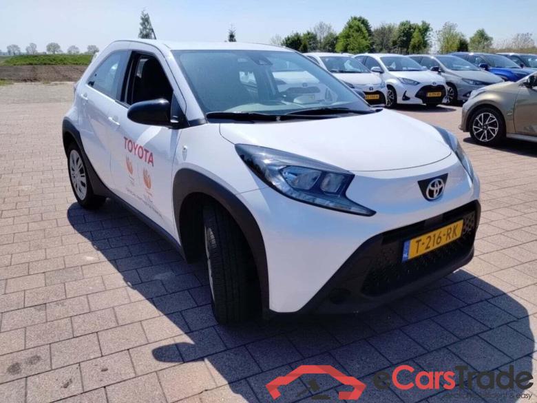 TOYOTA Aygo X 1.0 VVT-i MT Play #2
