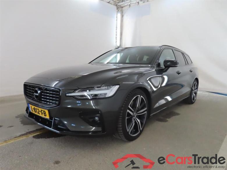 VOLVO V60 2.0 B5 R-Design