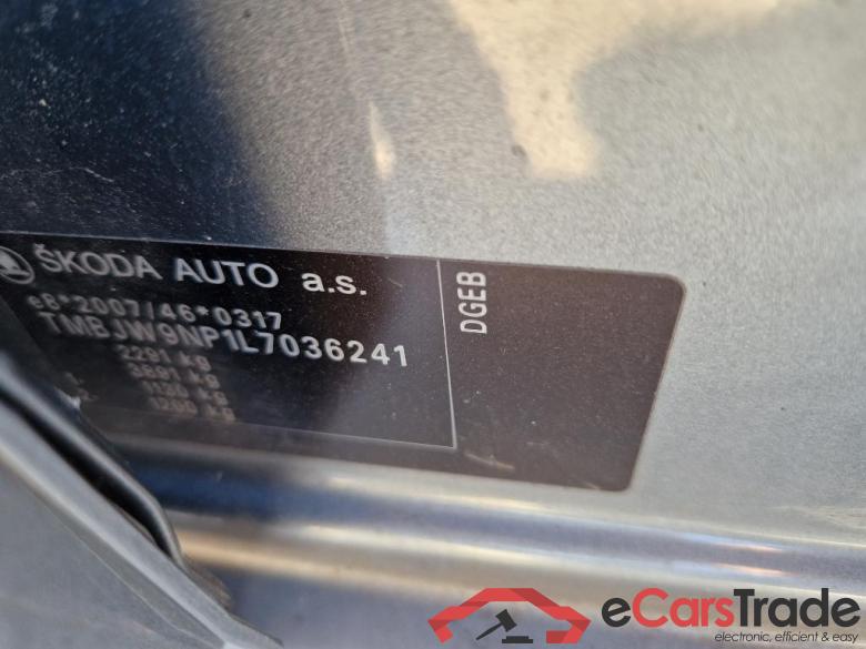 SKODA Superb Combi 115 kW #1