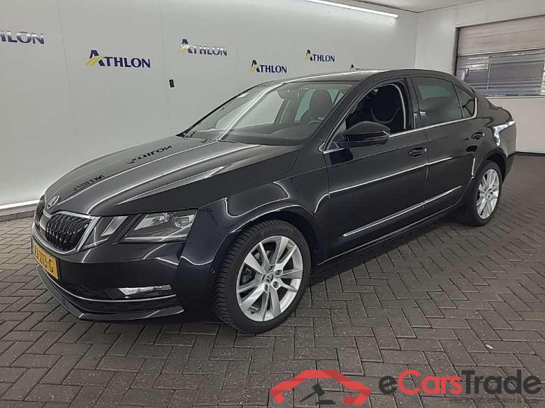 SKODA Octavia 1.6 TDI Greentech Style Business DSG 5D 85kW #1
