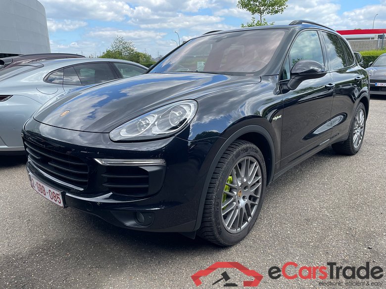 PORSCHE Cayenne Cayenne 3.0i V6 PHEV S Tiptronic S (306 kW)