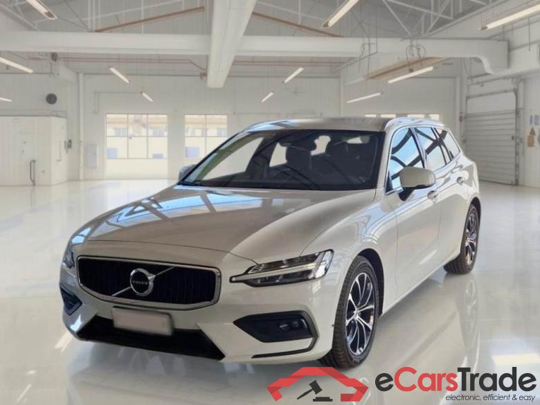 Volvo 125 VOLVO V60 / 2018 / 5P / STATION WAGON D3 GEARTRONIC BUSINESS PLUS #1
