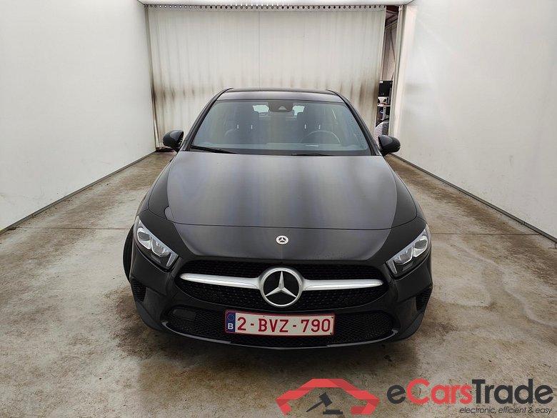 Mercedes-Benz A-Klasse A 180 d Business Solution Aut. 5d #1