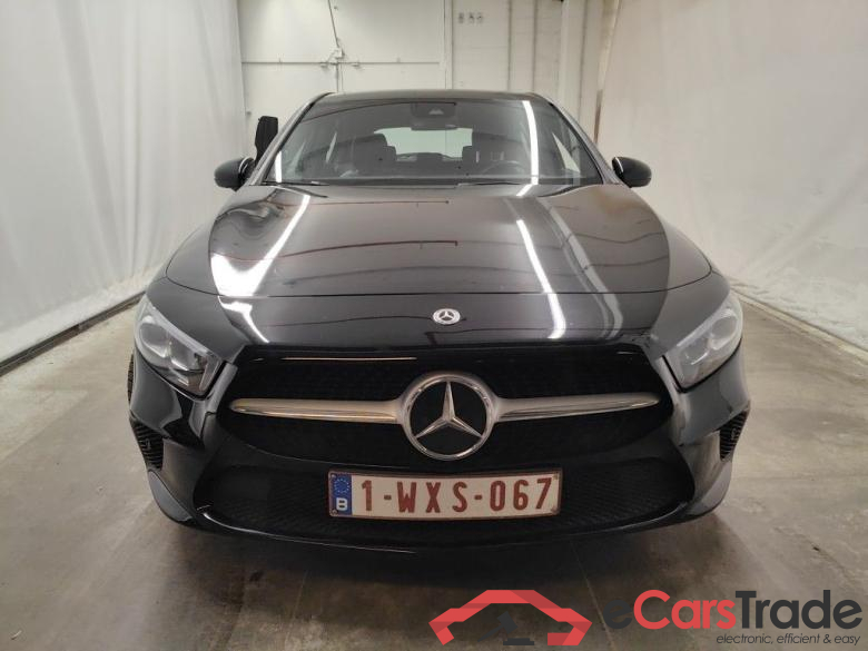 Mercedes-Benz A-Klasse A 180 d DCT Launch Edition 5d