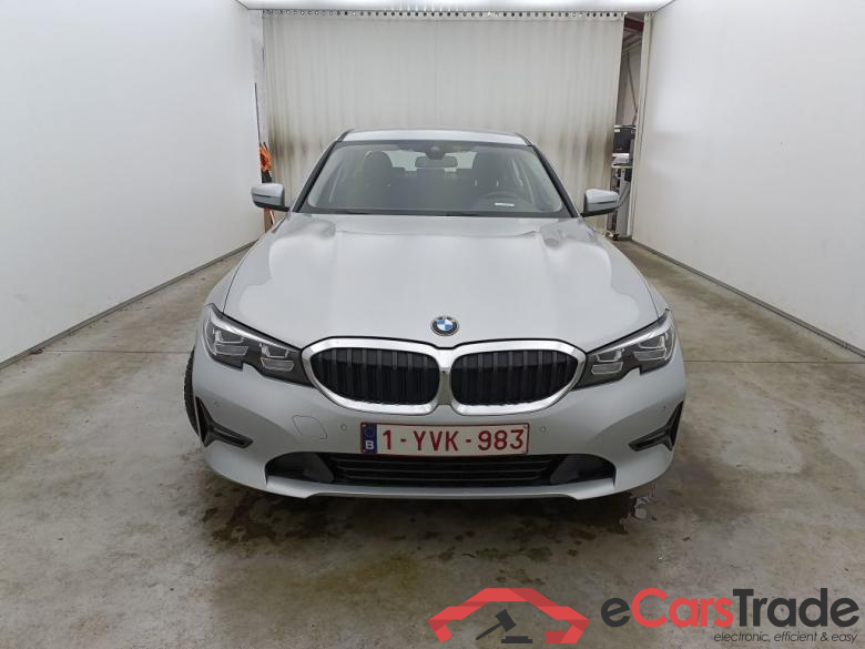 BMW 3 Reeks Berline 318dA (100 kW) 4d