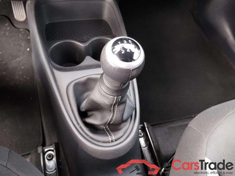 TOYOTA Aygo X 1.0 VVT-i MT Play #5