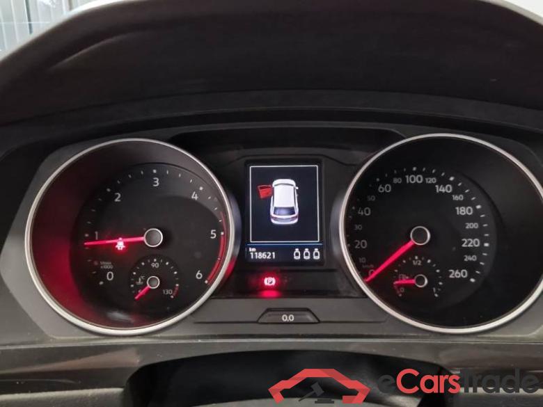 Volkswagen 69 VOLKSWAGEN TIGUAN / 2016 / 5P / SUV 1.6 TDI SCR BUSINESS BMT #4