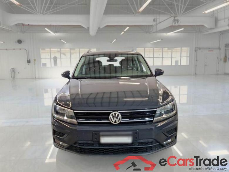 Volkswagen 69 VOLKSWAGEN TIGUAN / 2016 / 5P / SUV 1.6 TDI SCR BUSINESS BMT #6