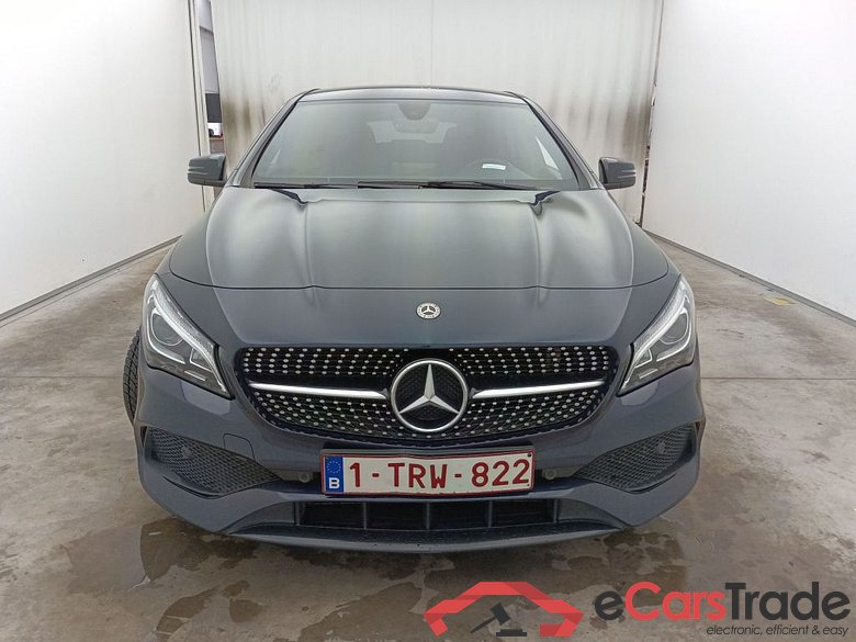Mercedes-Benz CLA Shooting Brake CLA 180 5d #1