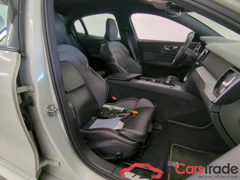 Volvo S60 '18 Volvo S60 B3 Automaat R-Design 4d #3