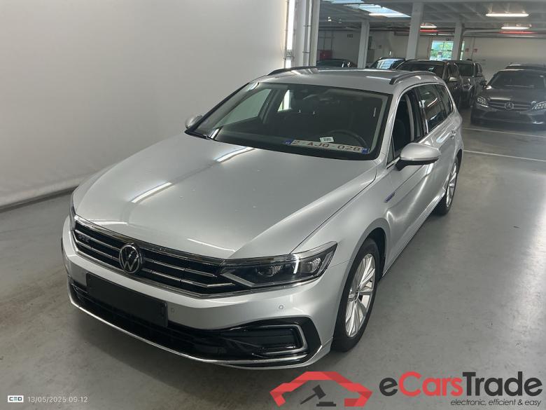 VOLKSWAGEN Passat 1.4 TSI MSQ VARIANT GTE BUSINESS #1