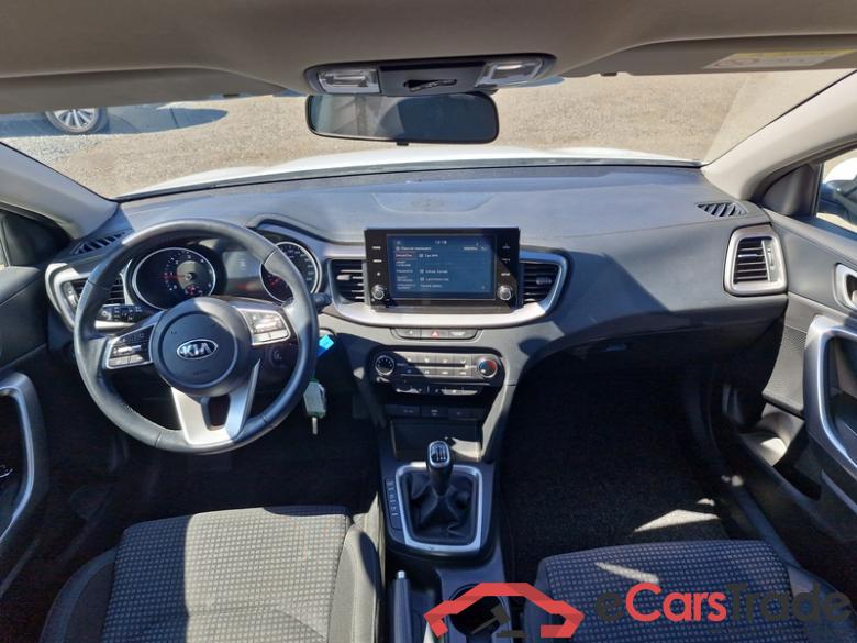 Kia  Ceed Sportswagon (2018->) Ceed SW 1.6 CRDi 100 Fresh #5