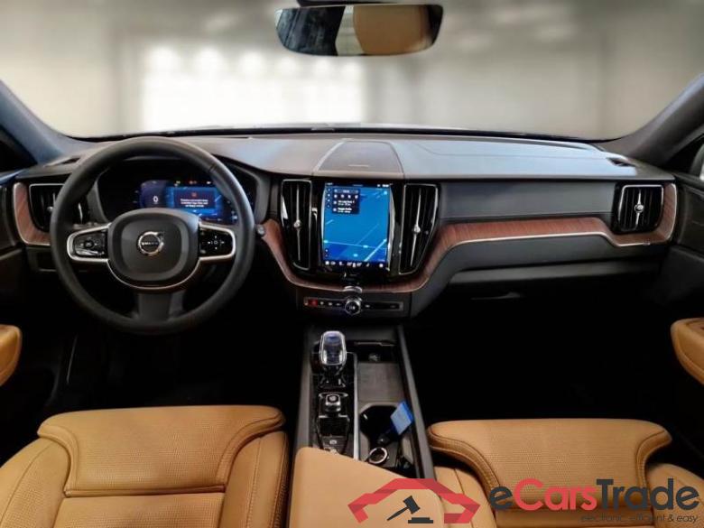 Volvo 57 VOLVO XC60 / 2021 / 5P / SUV B4 D AWD AUTOMATICO ULTIMATE DARK #3