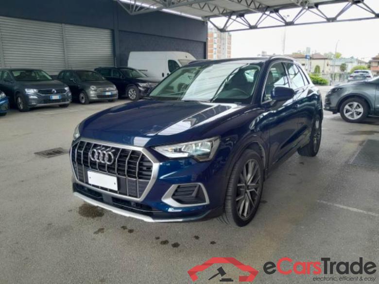 Audi 108 AUDI Q3 / 2018 / 5P / SUV 35 TDI QUATTRO S TRONIC BUSINESS ADVANCE #1