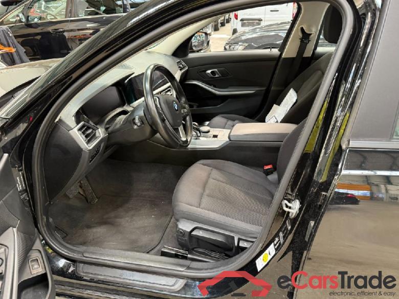 BMW 3-Serie Touring ´18 Baureihe 3 Touring 318 d 2.0 110KW AT8 E6d #4