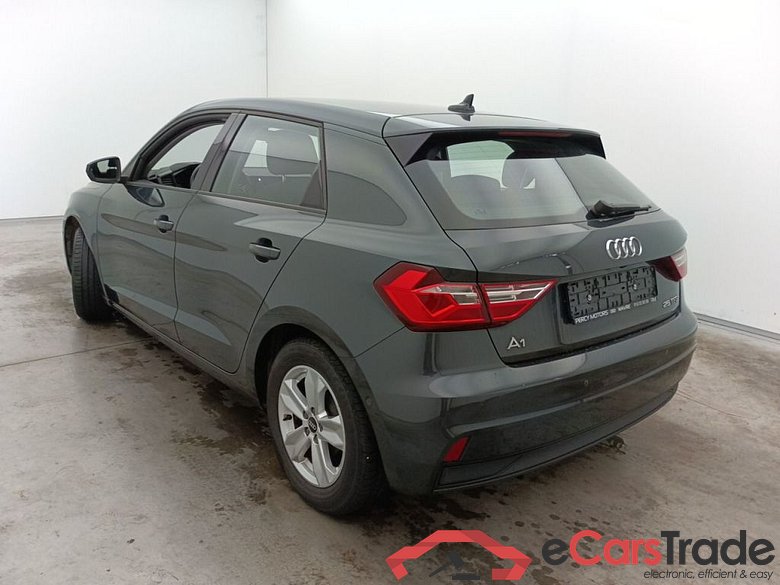 Audi A1 Sportback 1.0 25 TFSI 70kW S tronic Business Ed. 5d #3