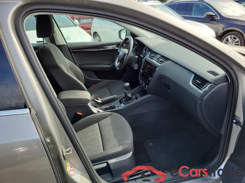 Skoda  Octavia Lim.  (5E3)(03.2017->) Octavia 2.0TDI 110 Style #6