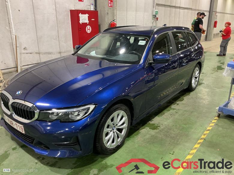 BMW 3 TOURING DIESEL - 2019 318 dA AdBlue