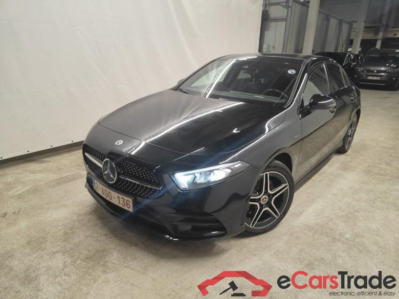 Mercedes-Benz A-Klasse Limousine A 250 e 4d #3
