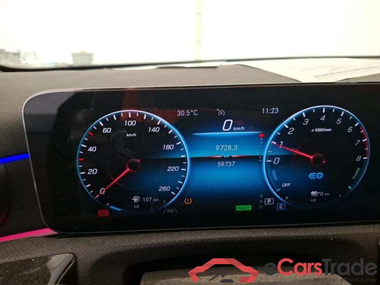 Mercedes A 250 e AMG Line 8G-DCT MERCEDES-BENZ Classe A Compact / 2018 / 5P / Berline A 250 e AMG Line 8G-DCT #6