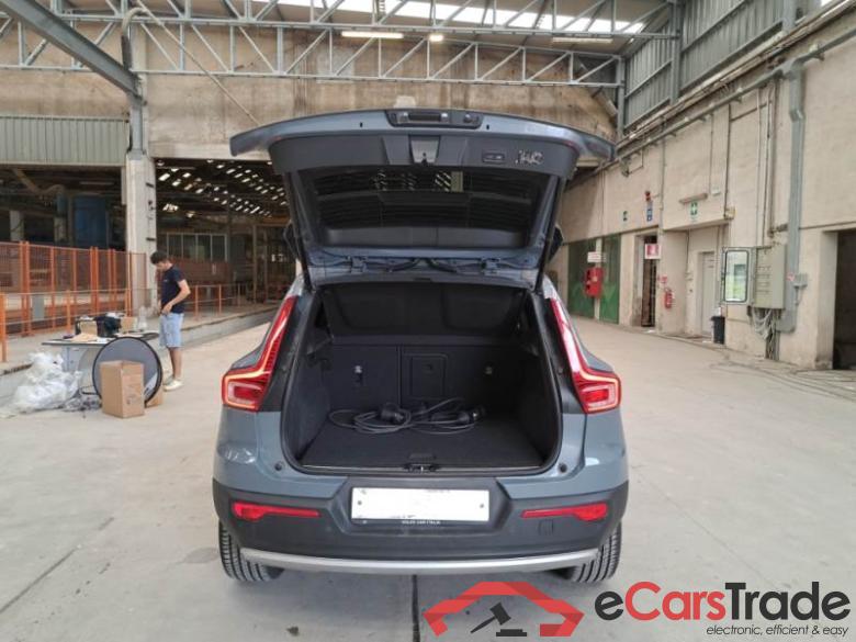 Volvo 218 VOLVO XC40 / 2017 / 5P / SUV T5 PLUG-IN HYBRID AUTO RECHARGE INSCR. #5