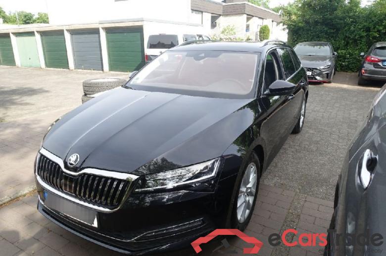 Skoda Superb Wagon ´15 SKODA Superb Combi 2.0 TDI Style 5d 110kW