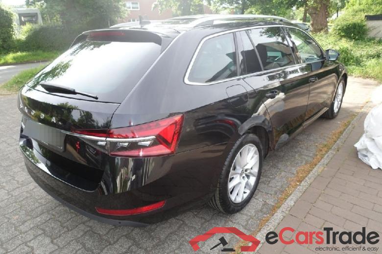 Skoda Superb Wagon ´15 SKODA Superb Combi 2.0 TDI Style 5d 110kW #2