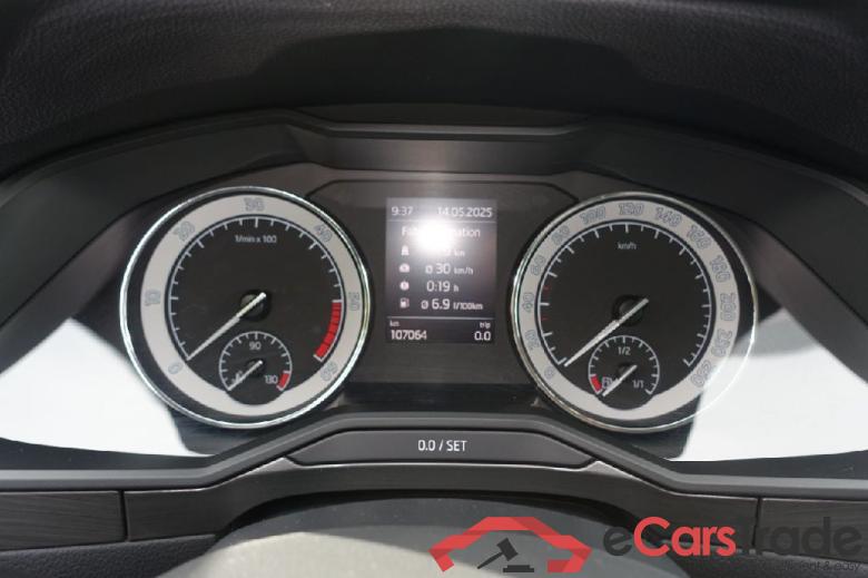 Skoda Superb Wagon ´15 SKODA Superb Combi 2.0 TDI Style 5d 110kW #6