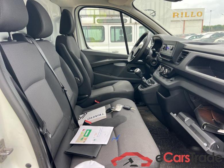 Renault Furgón L2H1 Blue dCi 96 Kw (130 CV) CUA RENAULT Trafic / 2021 / 4P / furgón Furgón L2H1 Blue dCi 96 Kw (130 CV) CUA #6