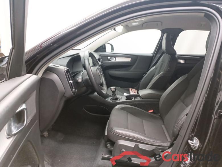 Volvo XC40 T3 Momentum Pro 5d #6