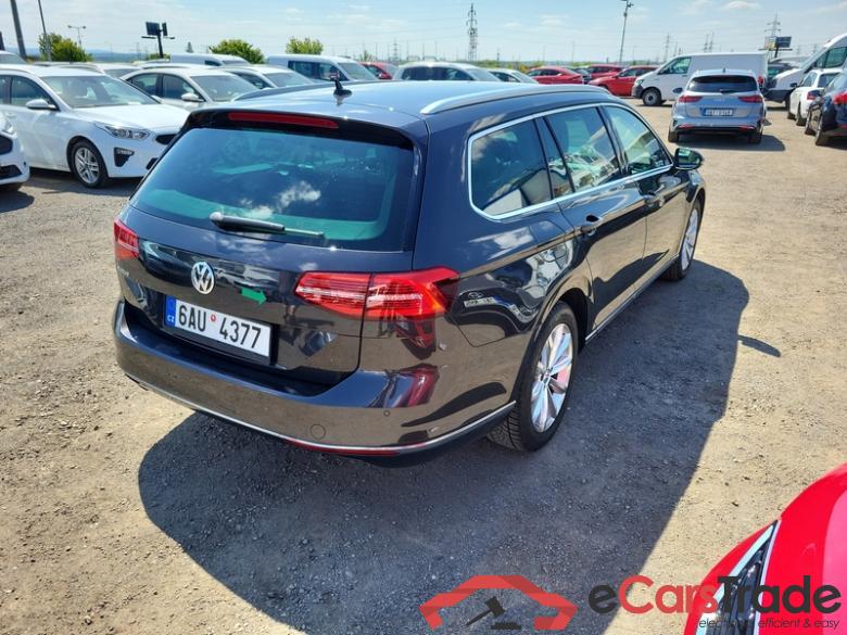 Volkswagen  Passat 8 SW (2014) Passat Var 2.0TDI140 HL DSG #2