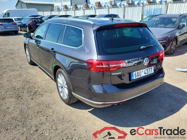 Volkswagen  Passat 8 SW (2014) Passat Var 2.0TDI140 HL DSG #4