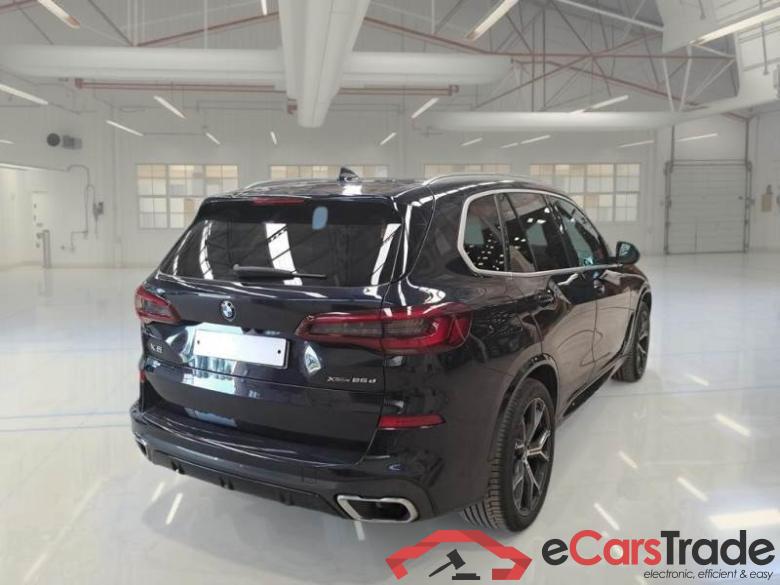 BMW 8 BMW X5 / 2018 / 5P / SUV XDRIVE 25D MSPORT AUTOM. #2