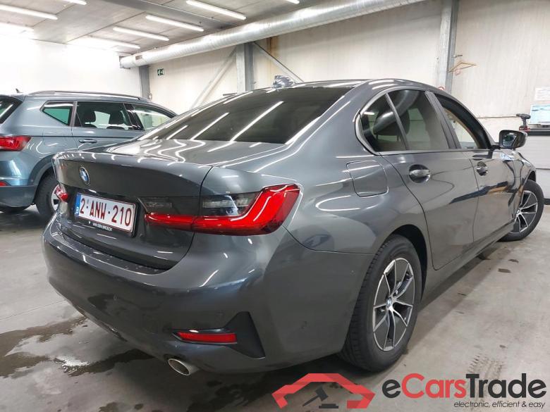 BMW - BMW 3 BERLINE 316dA 122PK Advantage Business Edition & Heated Seats & Parking Assistant Pack & Towing Hook #2