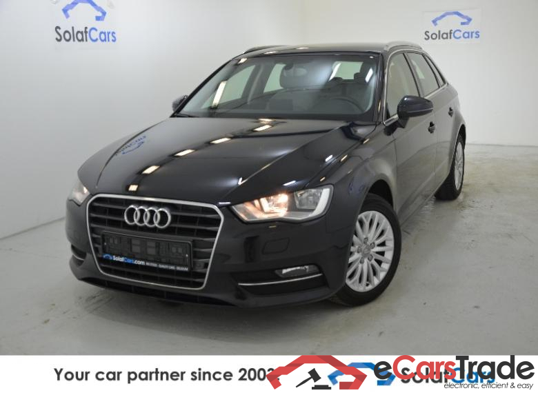AUDI A3 SB 1.6 TDI 105hp AMBIENTE Display 1/2Leather Klima PDC front+rear