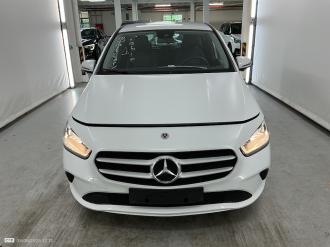 Mercedes B 200