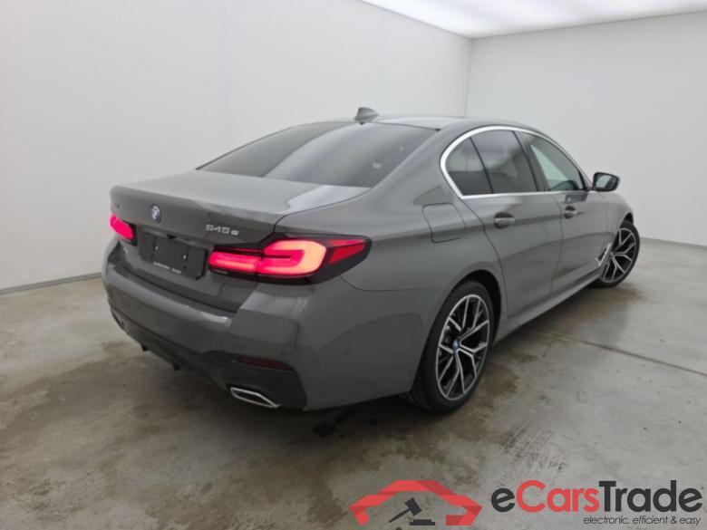 BMW 5 Reeks Berline 545e xDrive 4d #2