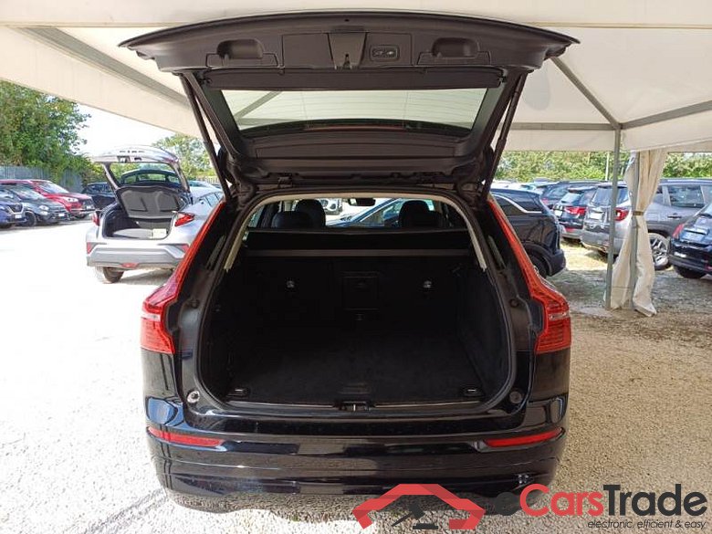 VOLVO XC60 / 2021 / 5P / SUV B4 D AUTOMATICO CORE #5