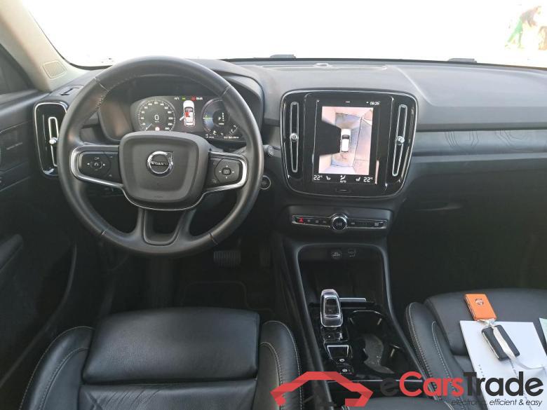 VOLVO XC40 / 2021 / 5P / todoterreno 1.5 T5 Recharge PHEV Plus Dark Auto #3