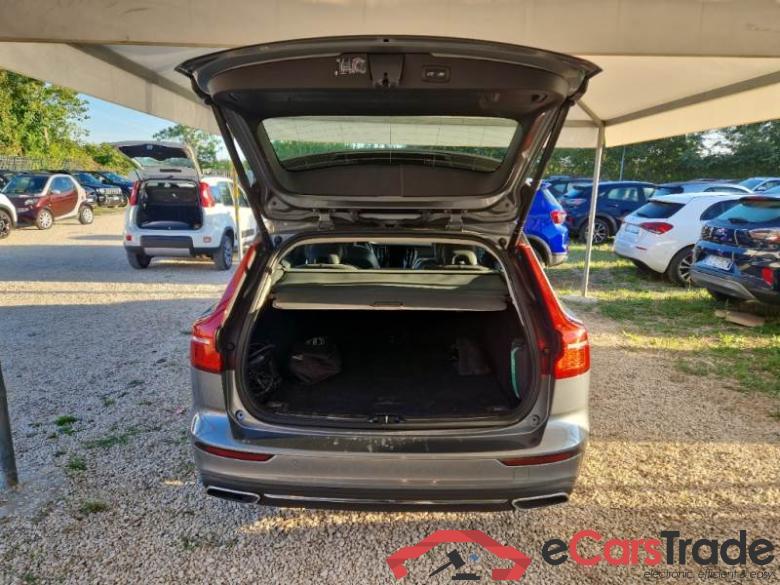 VOLVO V60 / 2019 / 5P / STATION WAGON T6 PLUG-IN AWD AUTOM.INSCR.EXPR. #5
