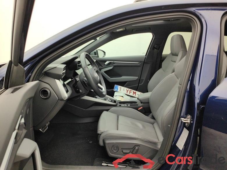 Audi A3 Sportback 2.0 35 TDi 110kW S tronic Edition One 5d #3