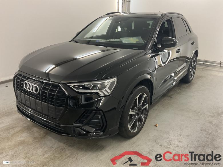 AUDI Q3 1.4 45 TFSI E S TRONIC S LINE #3