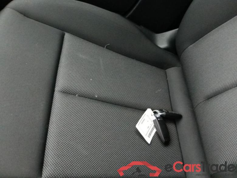 AUDI A3 SPORTBACK - 2020 35 TFSI 150hp S tronic (EU6AP) 5d #4