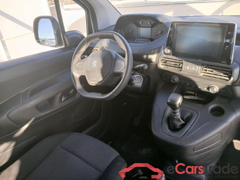 PEUGEOT Rifter / 2018 / 4P / combi Active Standard BlueHDi 73kW (IND) (CX2) #3