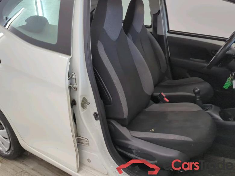 Toyota AYGO 1.0 VVT-i x-fun 5d #3