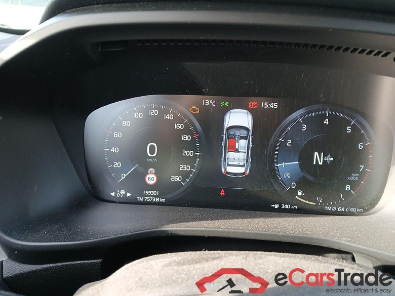 VOLVO XC40 / 2017 / 5P / todoterreno 1.5 T3 Inscription #4