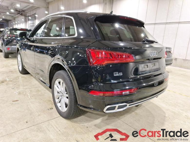 AUDI Q5 - 2017 55 TFSi e PHEV Q Sport S tronic #3