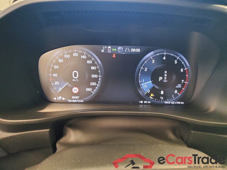 Volvo XC40 (2017->) DE - SUV5 B4 2WD EU6d, R-Design (EURO 6d), 2020 - 2022 #6