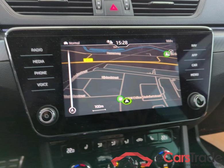 SKODA Superb Combi 110 kW #2