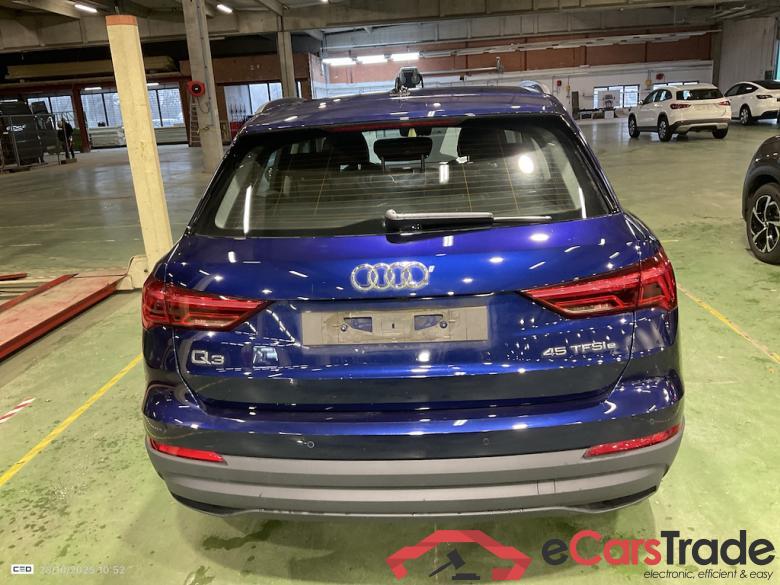 AUDI Q3 1.4 45 TFSI E S TRONIC #5
